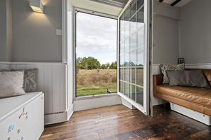 Reception to Bushy Park- click for photo gallery